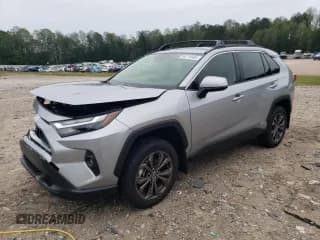 ✅ 2025 Toyota RAV4 Hybrid XLE Premium • VIN: JTMB6RFV4SD165897 • Лот: 84710485. Опубликован ранее на Copart с пробегом 4 764 миль. Бесплатный доступ к архиву аукционных продаж из США и подробный отчёт об истории автомобиля на DreamBid. Изображение 1.