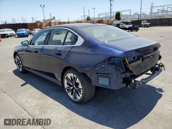 ✅ 2024 BMW 5 Series 530i • VIN: WBA43FJ06RCR00808 • Lot: 60520224. Listed on Copart with 4,803 mi. Free auction sales archive from the USA and detailed vehicle history report at DreamBid. Image 2.