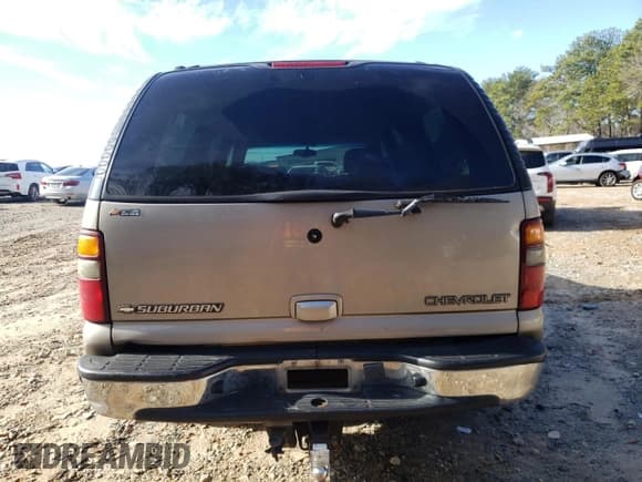 ✅ 2002 Chevrolet Suburban LT • VIN: 1GNEC16Z72J231717 • Лот: 86691164. Опубликован ранее на Copart с пробегом 360 491 миль. Бесплатный доступ к архиву аукционных продаж из США и подробный отчёт об истории автомобиля на DreamBid. Изображение 6.