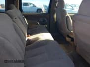 ✅ 1995 Chevrolet Suburban • VIN: 1GNFK16K3SJ424764 • Лот: 43840214. Опубликован ранее на IAAI с пробегом 262 761 миль. Бесплатный доступ к архиву аукционных продаж из США и подробный отчёт об истории автомобиля на DreamBid. Изображение 8.