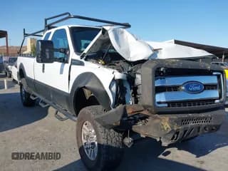 ✅ 2014 Ford F-350 • VIN: 1FT7X3BT4EEA59761 • Lot: 42415018. Wystawiony na IAAI z przebiegiem 104 591 mil. Bezpłatny archiwum sprzedaży aukcyjnych z USA i szczegółowy raport historii pojazdu na DreamBid. Zdjęcie 1.