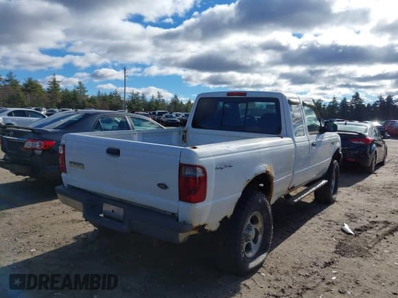 ✅ 2003 Ford Ranger XL Fleet • VIN: 1FTZR45EX3PB84562 • Lot: 43768572. Wystawiony na IAAI z przebiegiem 187 030 mil. Bezpłatny archiwum sprzedaży aukcyjnych z USA i szczegółowy raport historii pojazdu na DreamBid. Zdjęcie 4.