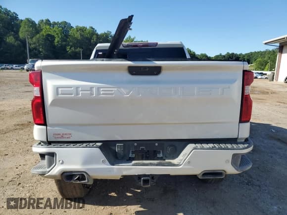 ✅ 2020 Chevrolet Silverado 1500 High Country • VIN: 3GCUYHEL7LG187376 • Lot: 62342924. Wystawiony na Copart z przebiegiem 103 098 mil. Bezpłatny archiwum sprzedaży aukcyjnych z USA i szczegółowy raport historii pojazdu na DreamBid. Zdjęcie 6.