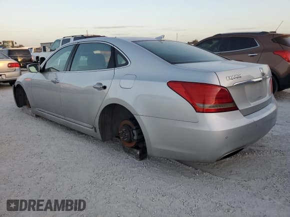 ✅ 2014 Hyundai Equus Signature • VIN: KMHGH4JH7EU083148 • Лот: 51021905. Опубликован ранее на Copart с пробегом Не указан. Бесплатный доступ к архиву аукционных продаж из США и подробный отчёт об истории автомобиля на DreamBid. Изображение 2.