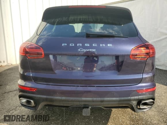 ✅ 2017 Porsche Cayenne • VIN: WP1AA2A2XHKA81682 • Lot: 44473493. Listed on Copart with 38,961 mi. Free auction sales archive from the USA and detailed vehicle history report at DreamBid. Image 6.