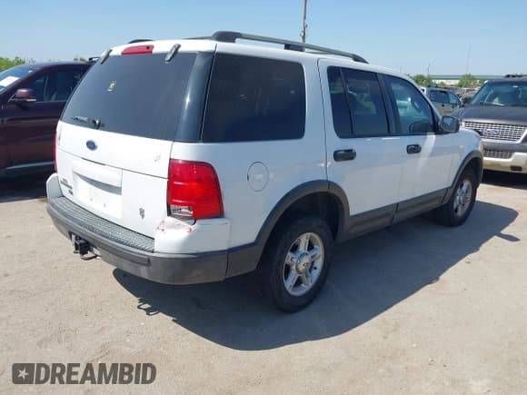 ✅ 2003 Ford Explorer XLT • VIN: 1FMDU63W83ZB08256 • Lot: 42015597. Wystawiony na IAAI z przebiegiem 248 856 mil. Bezpłatny archiwum sprzedaży aukcyjnych z USA i szczegółowy raport historii pojazdu na DreamBid. Zdjęcie 4.