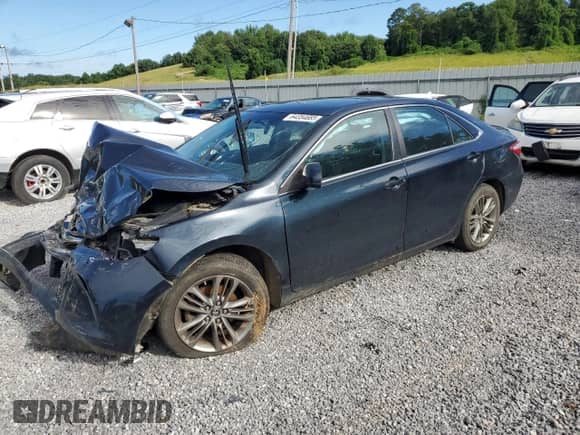 2016 Toyota Camry XLE z VIN 4T1BF1FK4GU181317, wystawiony jako Copart lot #64354685 z przebiegiem 222 909 mil mil oraz Szkoda całkowita • Salvage title. Historia ofert i sprzedaży dostępna na DreamBid. Obrazek 1.