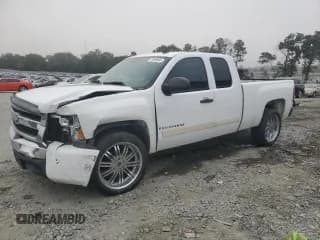 ✅ 2008 Chevrolet Silverado 1500 2LT • VIN: 2GCEC19J881251329 • Lot: 77889864. Wystawiony na Copart z przebiegiem 250 397 mil. Bezpłatny archiwum sprzedaży aukcyjnych z USA i szczegółowy raport historii pojazdu na DreamBid. Zdjęcie 1.