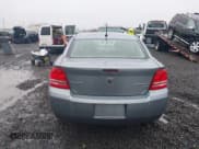 ✅ 2009 Dodge Avenger SE • VIN: 1B3LC46B39N562125 • Lot: 41233245. Wystawiony na IAAI z przebiegiem 72 835 mil. Bezpłatny archiwum sprzedaży aukcyjnych z USA i szczegółowy raport historii pojazdu na DreamBid. Zdjęcie 16.