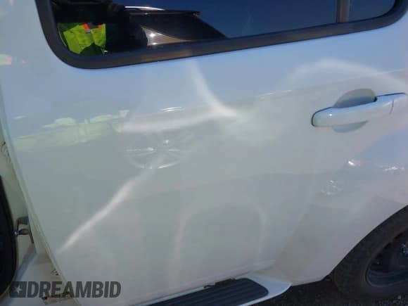 ✅ 2011 Chevrolet HHR LS • VIN: 3GNBAAFW7BS580843 • Lot: 41947844. Listed on IAAI with 209,498 mi. Free auction sales archive from the USA and detailed vehicle history report at DreamBid. Image 6.