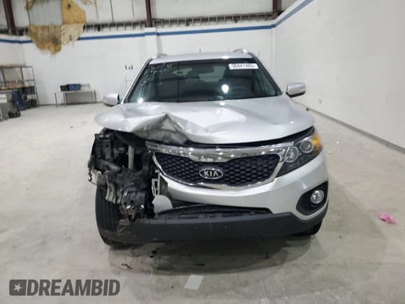 ✅ 2013 Kia Sorento LX • VIN: 5XYKT3A62DG370466 • Lot: 90441465. Listed on Copart with 118,972 mi. Free auction sales archive from the USA and detailed vehicle history report at DreamBid. Image 5.