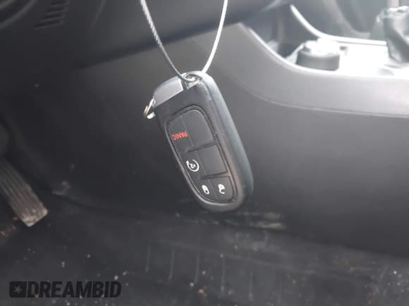 ✅ 2021 Jeep Cherokee Latitude Lux • VIN: 1C4PJMMX6MD209669 • Lot: 43688002. Listed on IAAI with 88,614 mi. Free auction sales archive from the USA and detailed vehicle history report at DreamBid. Image 11.