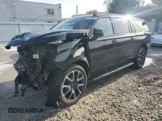 ✅ 2024 Chevrolet Suburban RST • VIN: 1GNSCEKDXRR113449 • Лот: 69773015. Опубликован ранее на Copart с пробегом 39 827 миль. Бесплатный доступ к архиву аукционных продаж из США и подробный отчёт об истории автомобиля на DreamBid. Изображение 1.