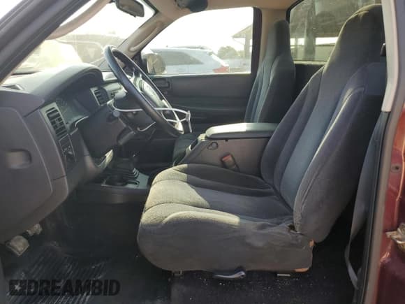 ✅ 2003 Dodge Dakota • VIN: 1D7FL16XX3S239078 • Lot: 71092344. Wystawiony na Copart z przebiegiem 133 832 mil. Bezpłatny archiwum sprzedaży aukcyjnych z USA i szczegółowy raport historii pojazdu na DreamBid. Zdjęcie 7.