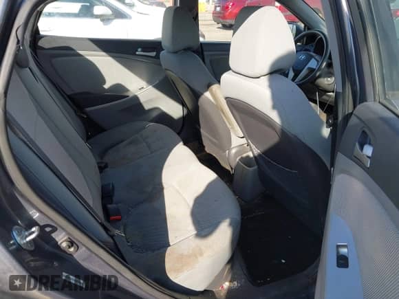 2012 Hyundai Accent GLS z VIN KMHCT4AE1CU196920, wystawiony jako IAAI lot #43477431 z przebiegiem 162 458 mil mil oraz . Historia ofert i sprzedaży dostępna na DreamBid. Obrazek 8.