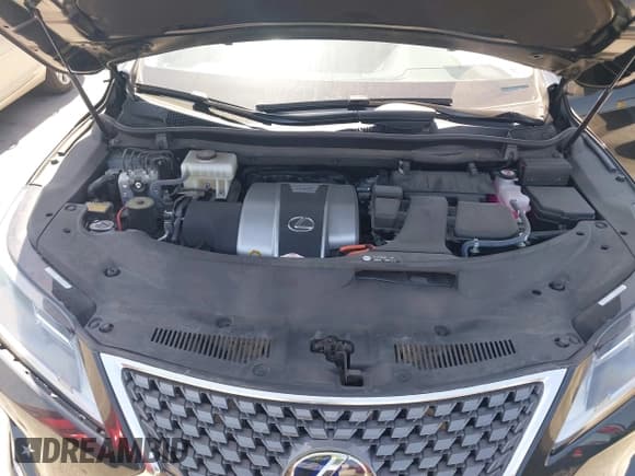 ✅ 2022 Lexus RX 450h • VIN: 2T2HGMDA8NC092914 • Lot: 42301163. Listed on IAAI with 16,555 mi. Free auction sales archive from the USA and detailed vehicle history report at DreamBid. Image 10.