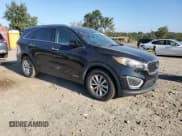 ✅ 2017 Kia Sorento LX • VIN: 5XYPGDA53HG212246 • Lot: 84907725. Listed on Copart with 153,614 mi. Free auction sales archive from the USA and detailed vehicle history report at DreamBid. Image 4.