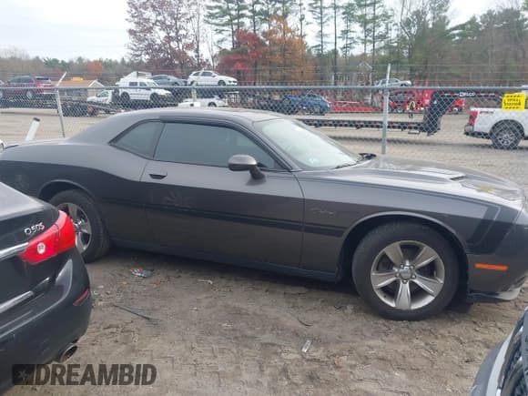 ✅ 2015 Dodge Challenger SXT • VIN: 2C3CDZAG2FH775586 • Lot: 43603339. Listed on IAAI with 167,370 mi. Free auction sales archive from the USA and detailed vehicle history report at DreamBid. Image 13.