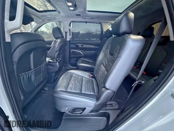 ✅ 2022 Kia Telluride SX • VIN: 5XYP5DHC0NG243928 • Lot: 96672665. Listed on Copart with 149,275 mi. Free auction sales archive from the USA and detailed vehicle history report at DreamBid. Image 12.