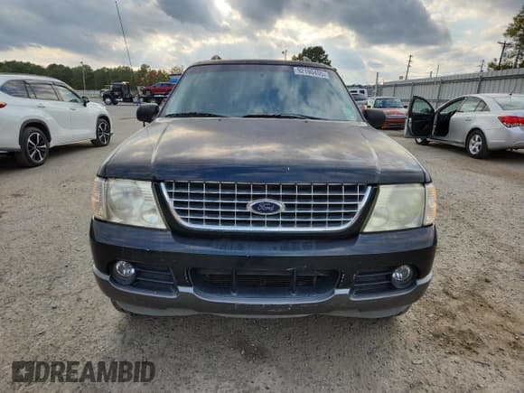 ✅ 2005 Ford Explorer XLT • VIN: 1FMZU73E95UA46739 • Lot: 92190455. Wystawiony na Copart z przebiegiem 203 226 mil. Bezpłatny archiwum sprzedaży aukcyjnych z USA i szczegółowy raport historii pojazdu na DreamBid. Zdjęcie 5.