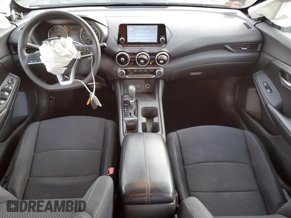 ✅ 2021 Nissan Sentra S • VIN: 3N1AB8BV1MY273114 • Lot: 89856535. Wystawiony na Copart z przebiegiem 76 495 mil. Bezpłatny archiwum sprzedaży aukcyjnych z USA i szczegółowy raport historii pojazdu na DreamBid. Zdjęcie 8.