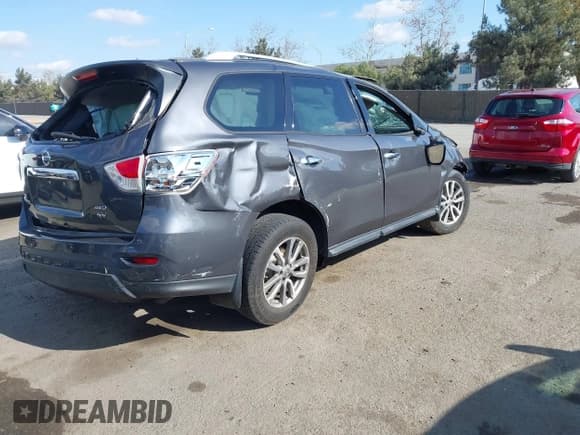 ✅ 2014 Nissan Pathfinder SV • VIN: 5N1AR2MM9EC734849 • Lot: 41361068. Listed on IAAI with 139,903 mi. Free auction sales archive from the USA and detailed vehicle history report at DreamBid. Image 4.
