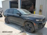 ✅ 2022 Jeep Grand Cherokee Altitude • VIN: 1C4RJHAG2N8595389 • Лот: 69393675. Опубликован ранее на Copart с пробегом 60 266 миль. Бесплатный доступ к архиву аукционных продаж из США и подробный отчёт об истории автомобиля на DreamBid. Изображение 4.