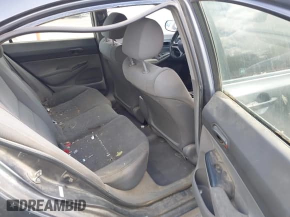 ✅ 2011 Honda Civic DX-VP • VIN: 19XFA1F35BE014906 • Lot: 43373293. Listed on IAAI with 219,413 mi. Free auction sales archive from the USA and detailed vehicle history report at DreamBid. Image 8.