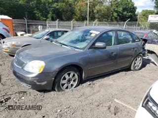 ✅ 2006 Ford Five Hundred SE • VIN: 1FAFP23116G105450 • Lot: 85147395. Wystawiony na Copart z przebiegiem Nie podano. Bezpłatny archiwum sprzedaży aukcyjnych z USA i szczegółowy raport historii pojazdu na DreamBid. Zdjęcie 1.