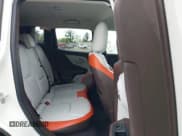 ✅ 2016 Jeep Renegade Limited • VIN: ZACCJADT9GPC74452 • Lot: 42172073. Wystawiony na IAAI z przebiegiem 81 002 mil. Bezpłatny archiwum sprzedaży aukcyjnych z USA i szczegółowy raport historii pojazdu na DreamBid. Zdjęcie 8.