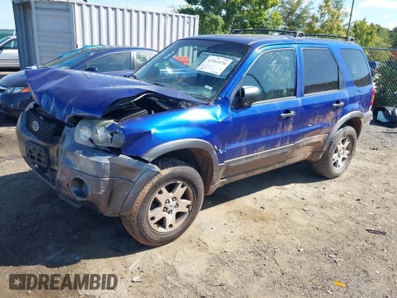 ✅ 2005 Ford Escape XLT • VIN: 1FMCU93105KA09251 • Lot: 43361970. Listed on IAAI with Not provided. Free auction sales archive from the USA and detailed vehicle history report at DreamBid. Image 16.