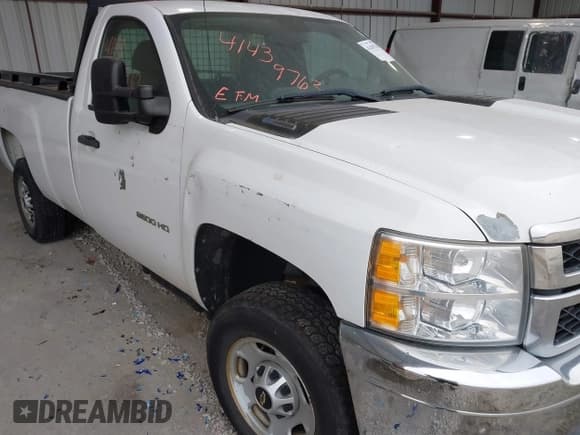 ✅ 2014 Chevrolet Silverado 2500HD • VIN: 1GC0CVC87EF132134 • Lot: 41439763. Wystawiony na IAAI z przebiegiem 214 115 mil. Bezpłatny archiwum sprzedaży aukcyjnych z USA i szczegółowy raport historii pojazdu na DreamBid. Zdjęcie 6.