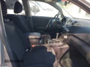 ✅ 2010 Toyota Highlander Sport • VIN: 5TDXK3EH4AS002230 • Лот: 42443643. Опубликован ранее на IAAI с пробегом 156 272 миль. Бесплатный доступ к архиву аукционных продаж из США и подробный отчёт об истории автомобиля на DreamBid. Изображение 5.