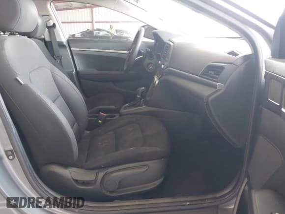 ✅ 2019 Hyundai Elantra SE • VIN: KMHD74LF7KU818921 • Lot: 42118137. Listed on IAAI with 200,757 mi. Free auction sales archive from the USA and detailed vehicle history report at DreamBid. Image 5.