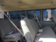 ✅ 2019 Chevrolet Express Passenger LT • VIN: 1GAZGPFG0K1239988 • Lot: 41830689. Wystawiony na IAAI z przebiegiem 112 943 mil. Bezpłatny archiwum sprzedaży aukcyjnych z USA i szczegółowy raport historii pojazdu na DreamBid. Zdjęcie 8.