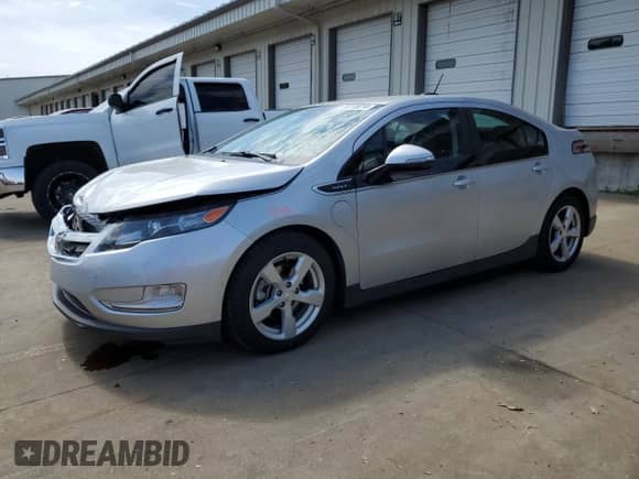 2015 Chevrolet Volt z VIN 1G1RA6E44FU105217, wystawiony jako Copart lot #50755014 z przebiegiem 88 627 mil mil oraz . Historia ofert i sprzedaży dostępna na DreamBid. Obrazek 1.