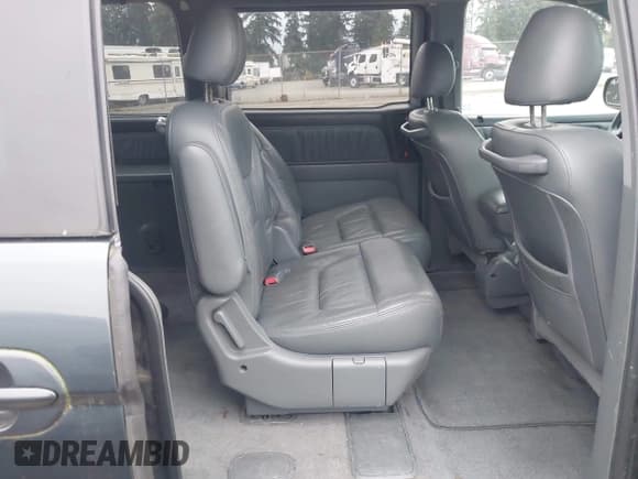✅ 2004 Honda Odyssey EX-L • VIN: 5FNRL18074B053021 • Lot: 43810954. Listed on IAAI with 172,771 mi. Free auction sales archive from the USA and detailed vehicle history report at DreamBid. Image 8.