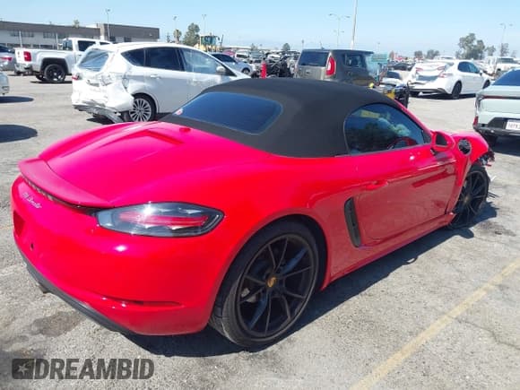 ✅ 2021 Porsche 718 Boxster • VIN: WP0CA2A8XMS210688 • Лот: 42651606. Опубликован ранее на IAAI с пробегом 21 218 миль. Бесплатный доступ к архиву аукционных продаж из США и подробный отчёт об истории автомобиля на DreamBid. Изображение 4.