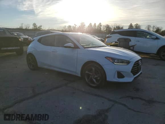 2019 Hyundai Veloster 2.0 z VIN KMHTG6AF6KU019982, wystawiony jako Copart lot #88219405 z przebiegiem 56 849 mil mil oraz Szkoda całkowita • Salvage title. Historia ofert i sprzedaży dostępna na DreamBid. Obrazek 4.