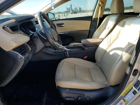 ✅ 2014 Toyota Avalon XLE Premium • VIN: 4T1BK1EBXEU135145 • Лот: 90455865. Опубликован ранее на Copart с пробегом 211 236 миль. Бесплатный доступ к архиву аукционных продаж из США и подробный отчёт об истории автомобиля на DreamBid. Изображение 7.