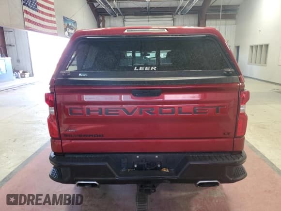 ✅ 2021 Chevrolet Silverado 1500 LT Trail Boss • VIN: 3GCPYFED8MG347633 • Lot: 78020344. Wystawiony na Copart z przebiegiem 60 670 mil. Bezpłatny archiwum sprzedaży aukcyjnych z USA i szczegółowy raport historii pojazdu na DreamBid. Zdjęcie 6.