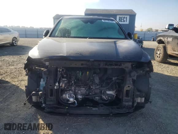 2019 Hyundai Santa Fe SE with VIN 5NMS2CAD2KH008660, listed as a Copart auction lot 89726155 with 76,060 mi miles and Salvage title. Bid and sale history available at DreamBid. Image 5.