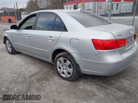 ✅ 2010 Hyundai Sonata GLS • VIN: 5NPET4AC4AH648068 • Лот: 41386151. Опубликован ранее на IAAI с пробегом 116 550 миль. Бесплатный доступ к архиву аукционных продаж из США и подробный отчёт об истории автомобиля на DreamBid. Изображение 3.