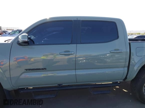 ✅ 2022 Toyota Tacoma SR5 • VIN: 3TMAZ5CN7NM183254 • Lot: 42718212. Wystawiony na IAAI z przebiegiem 30 272 mil. Bezpłatny archiwum sprzedaży aukcyjnych z USA i szczegółowy raport historii pojazdu na DreamBid. Zdjęcie 15.