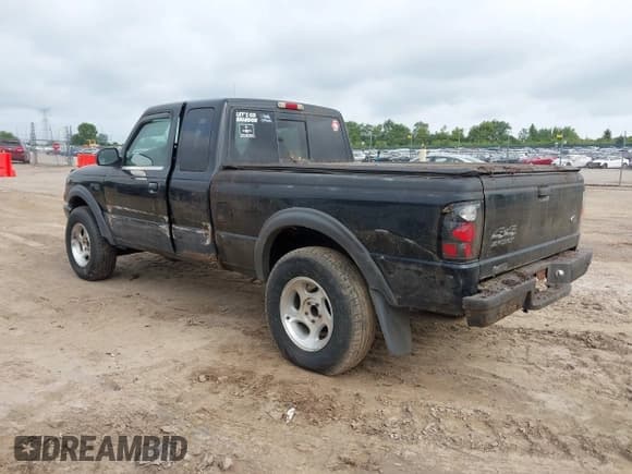 ✅ 2000 Ford Ranger XLT • VIN: 1FTZR15X2YPB63485 • Lot: 42808451. Listed on IAAI with 225,236 mi. Free auction sales archive from the USA and detailed vehicle history report at DreamBid. Image 3.