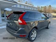 ✅ 2013 Volvo XC60 T6 • VIN: YV4902DZ8D2425632 • Lot: 96805315. Wystawiony na Copart z przebiegiem 157 024 mil. Bezpłatny archiwum sprzedaży aukcyjnych z USA i szczegółowy raport historii pojazdu na DreamBid. Zdjęcie 4.