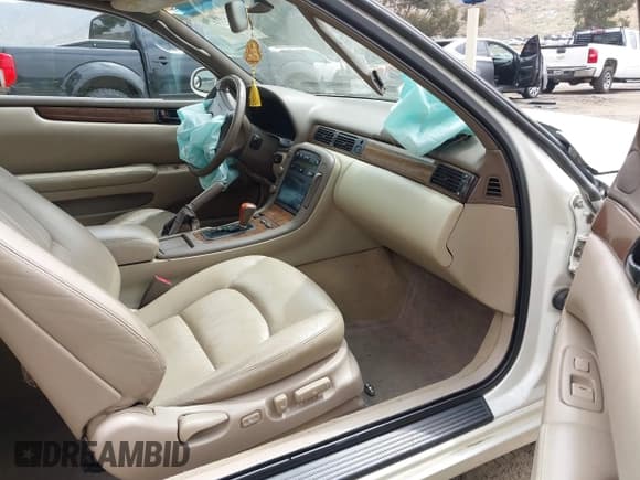 ✅ 1998 Lexus SC 300 • VIN: JT8CD32Z6W1003386 • Lot: 42169196. Listed on IAAI with 290,205 mi. Free auction sales archive from the USA and detailed vehicle history report at DreamBid. Image 5.