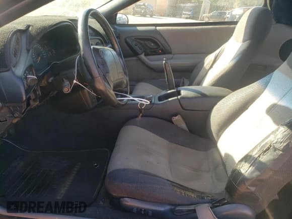 ✅ 1994 Chevrolet Camaro Z28 • VIN: 2G1FP32PXR2165558 • Лот: 77087374. Опубликован ранее на Copart с пробегом 151 008 миль. Бесплатный доступ к архиву аукционных продаж из США и подробный отчёт об истории автомобиля на DreamBid. Изображение 7.