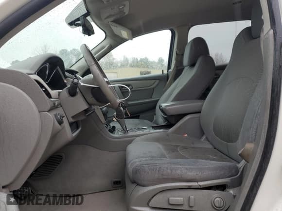 ✅ 2013 Chevrolet Traverse LT • VIN: 1GNKVGKD7DJ147829 • Lot: 82710125. Wystawiony na Copart z przebiegiem 184 333 mil. Bezpłatny archiwum sprzedaży aukcyjnych z USA i szczegółowy raport historii pojazdu na DreamBid. Zdjęcie 7.