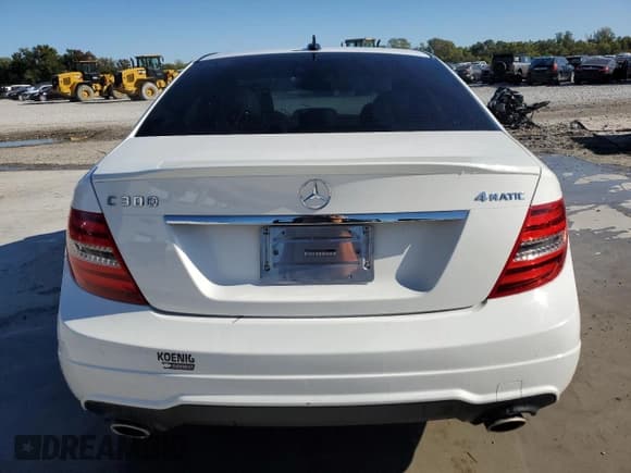 ✅ 2014 Mercedes-Benz C 300 Sport • VIN: WDDGF8AB9EG178604 • Lot: 86887105. Wystawiony na Copart z przebiegiem 109 802 mil. Bezpłatny archiwum sprzedaży aukcyjnych z USA i szczegółowy raport historii pojazdu na DreamBid. Zdjęcie 6.